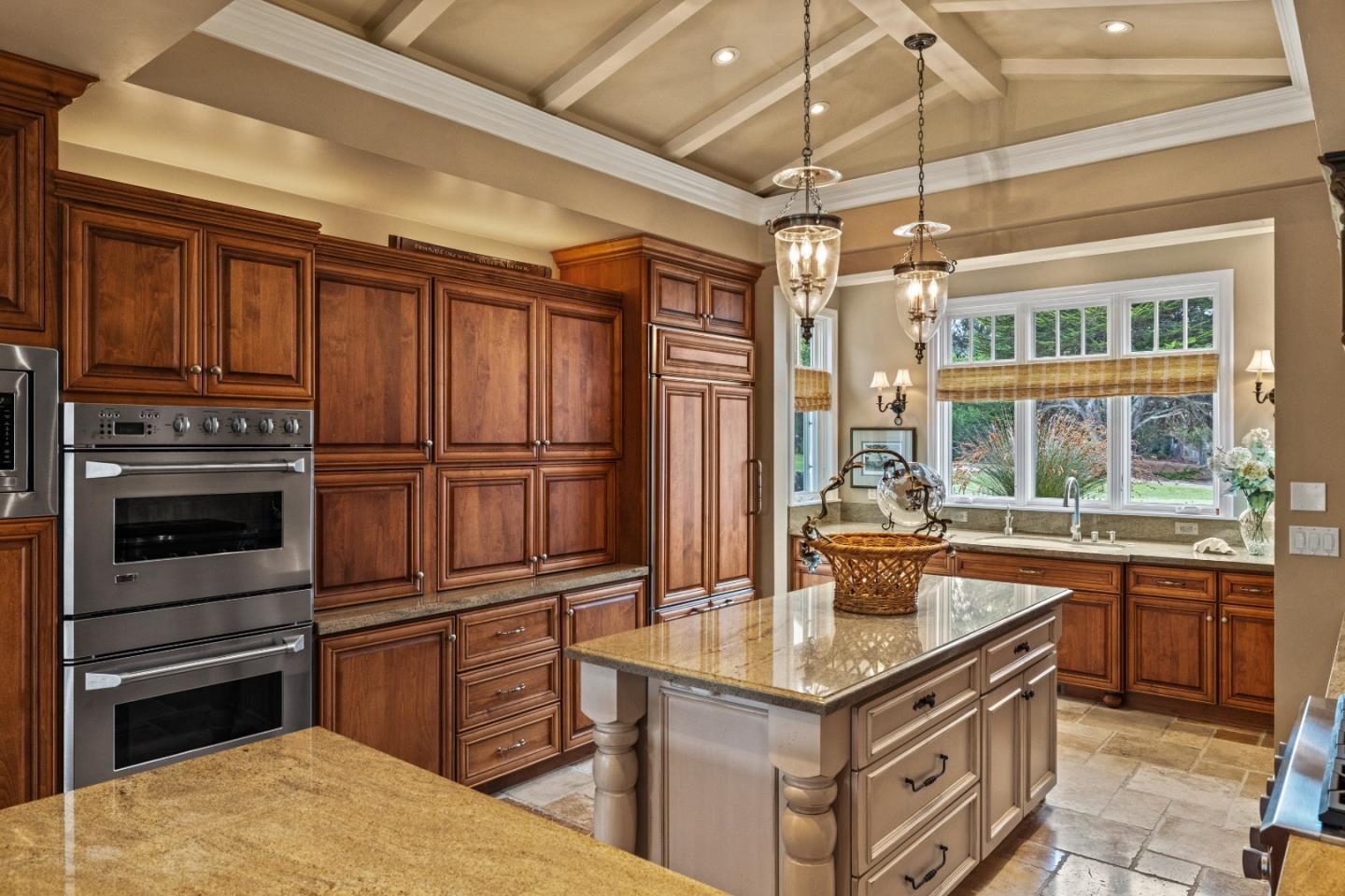 Detail Gallery Image 17 of 94 For 910 Egan Ave, Pacific Grove,  CA 93950 - 3 Beds | 3/1 Baths