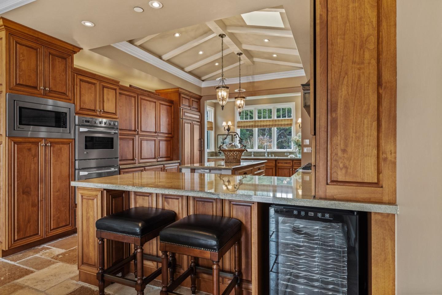 Detail Gallery Image 19 of 94 For 910 Egan Ave, Pacific Grove,  CA 93950 - 3 Beds | 3/1 Baths