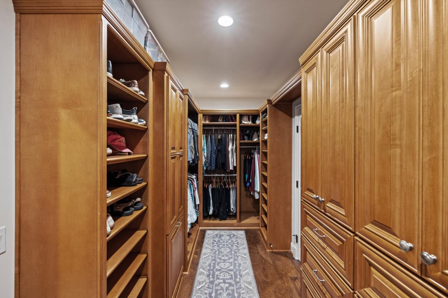 Detail Gallery Image 35 of 94 For 910 Egan Ave, Pacific Grove,  CA 93950 - 3 Beds | 3/1 Baths