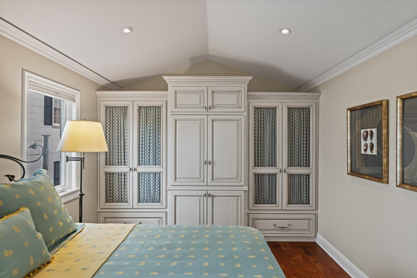 Detail Gallery Image 48 of 94 For 910 Egan Ave, Pacific Grove,  CA 93950 - 3 Beds | 3/1 Baths
