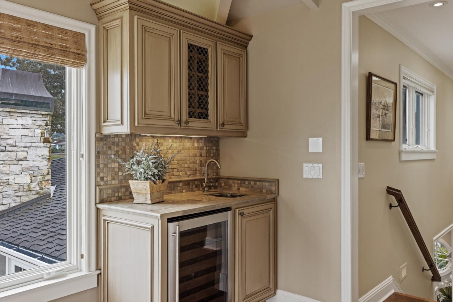 Detail Gallery Image 57 of 94 For 910 Egan Ave, Pacific Grove,  CA 93950 - 3 Beds | 3/1 Baths