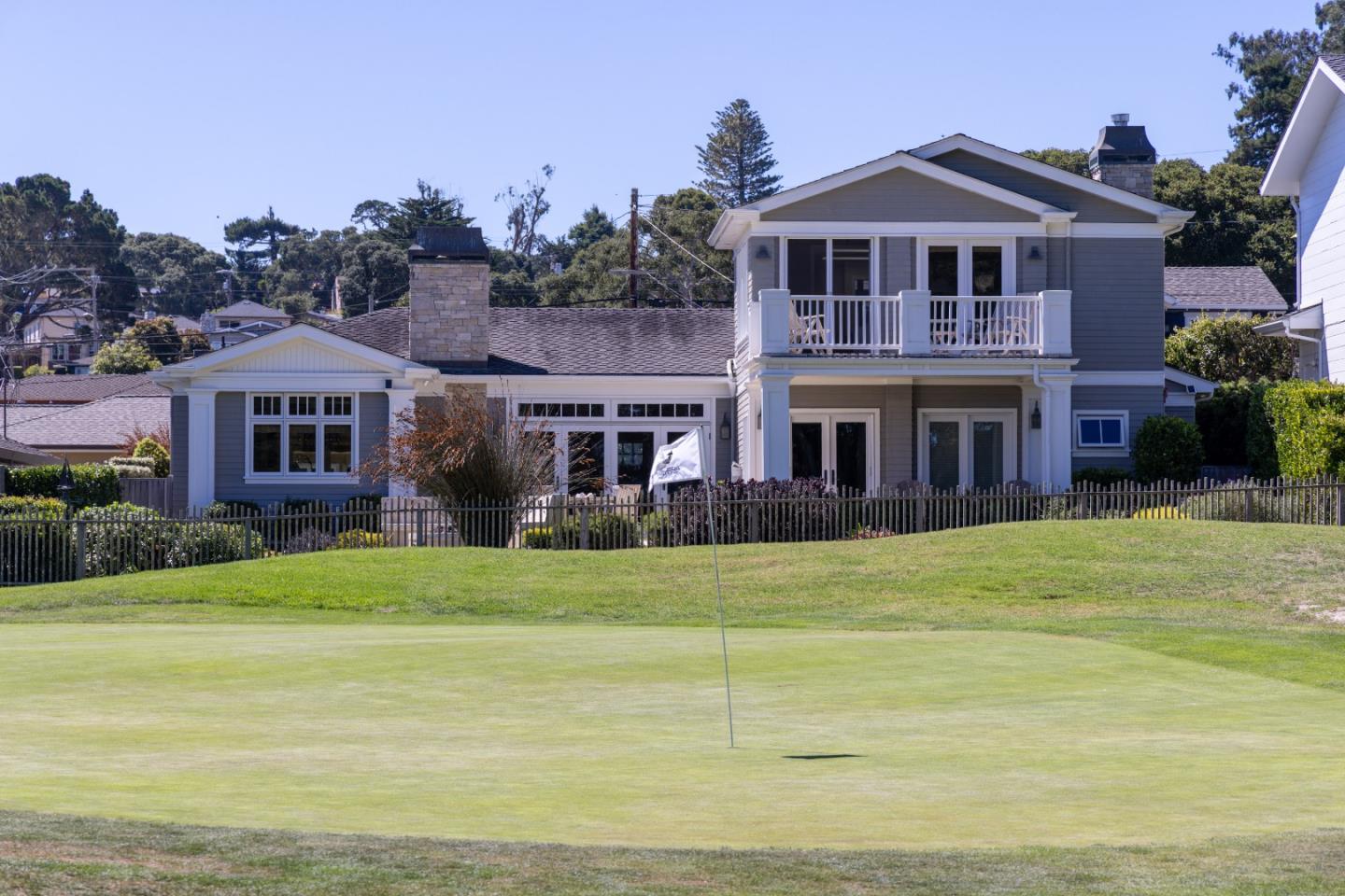 Detail Gallery Image 76 of 94 For 910 Egan Ave, Pacific Grove,  CA 93950 - 3 Beds | 3/1 Baths