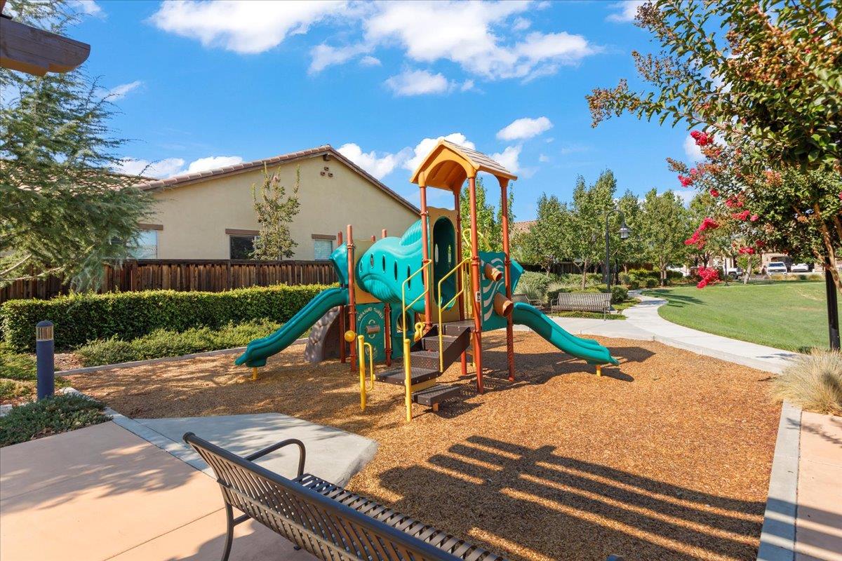 Detail Gallery Image 36 of 39 For 664 Juliann Way, Morgan Hill,  CA 95037 - 4 Beds | 3/1 Baths