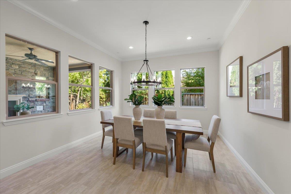 Detail Gallery Image 9 of 39 For 664 Juliann Way, Morgan Hill,  CA 95037 - 4 Beds | 3/1 Baths