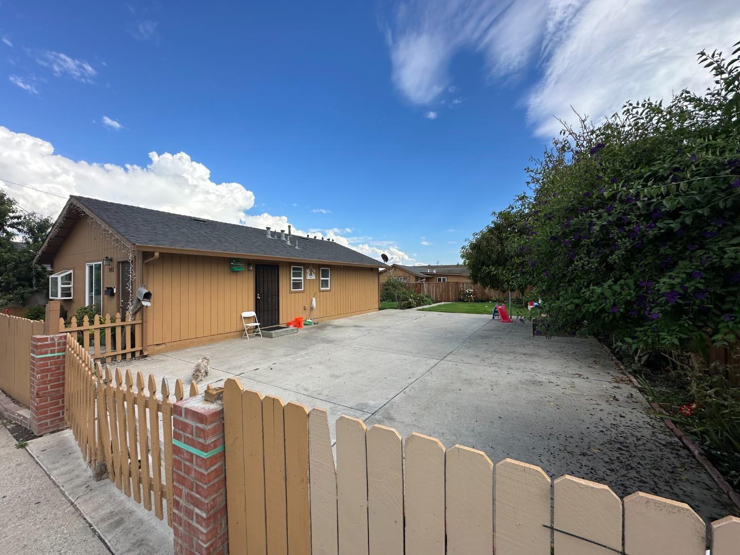 Detail Gallery Image 9 of 10 For 948 Rider Ave, Salinas,  CA 93905 - – Beds | – Baths