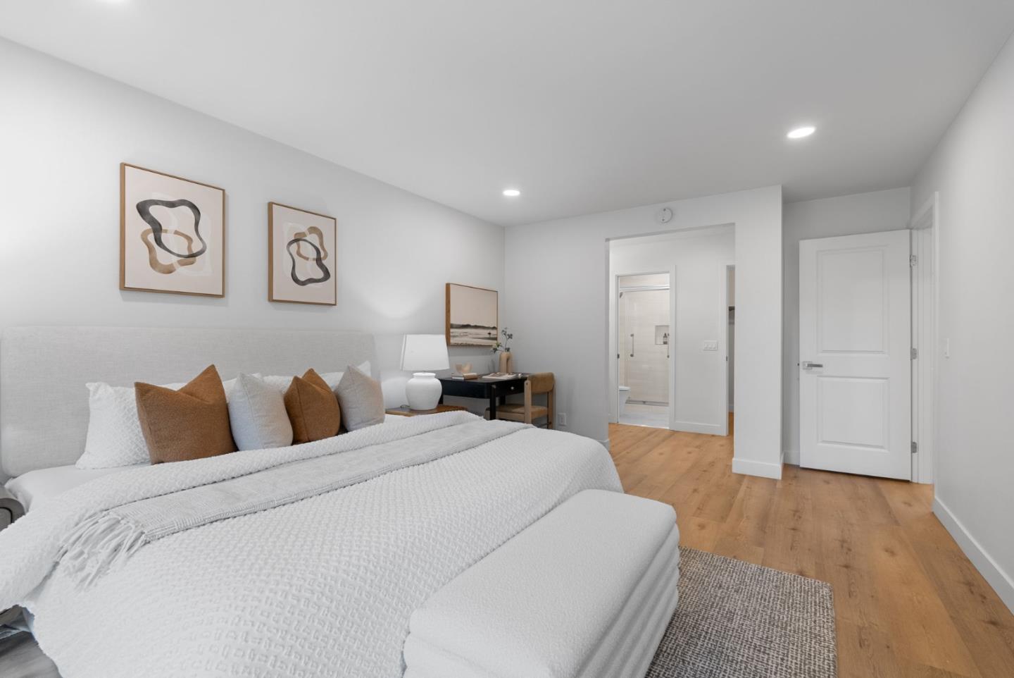 Detail Gallery Image 14 of 30 For 827 Poplar Ave, Sunnyvale,  CA 94086 - 3 Beds | 2 Baths