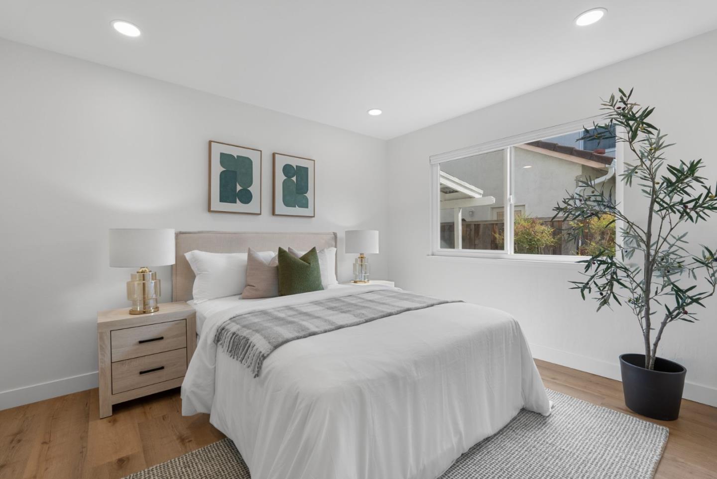 Detail Gallery Image 17 of 30 For 827 Poplar Ave, Sunnyvale,  CA 94086 - 3 Beds | 2 Baths