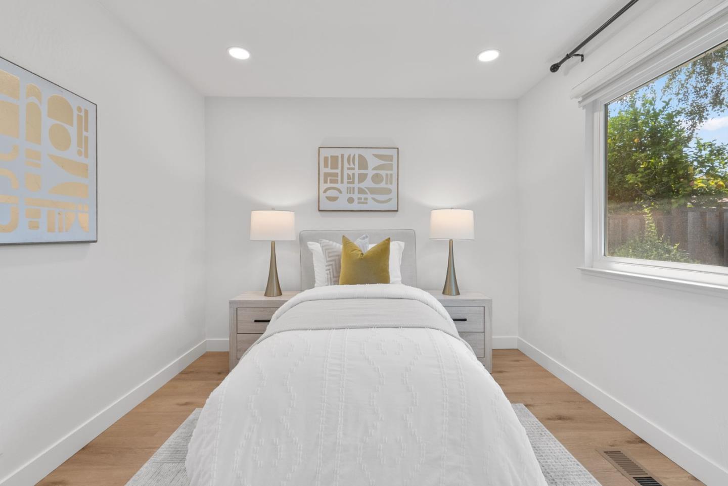 Detail Gallery Image 20 of 30 For 827 Poplar Ave, Sunnyvale,  CA 94086 - 3 Beds | 2 Baths