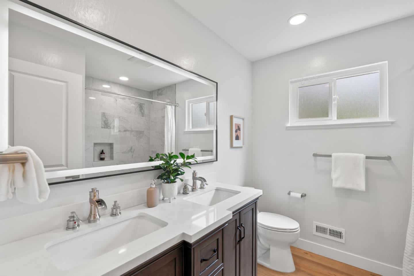 Detail Gallery Image 21 of 30 For 827 Poplar Ave, Sunnyvale,  CA 94086 - 3 Beds | 2 Baths