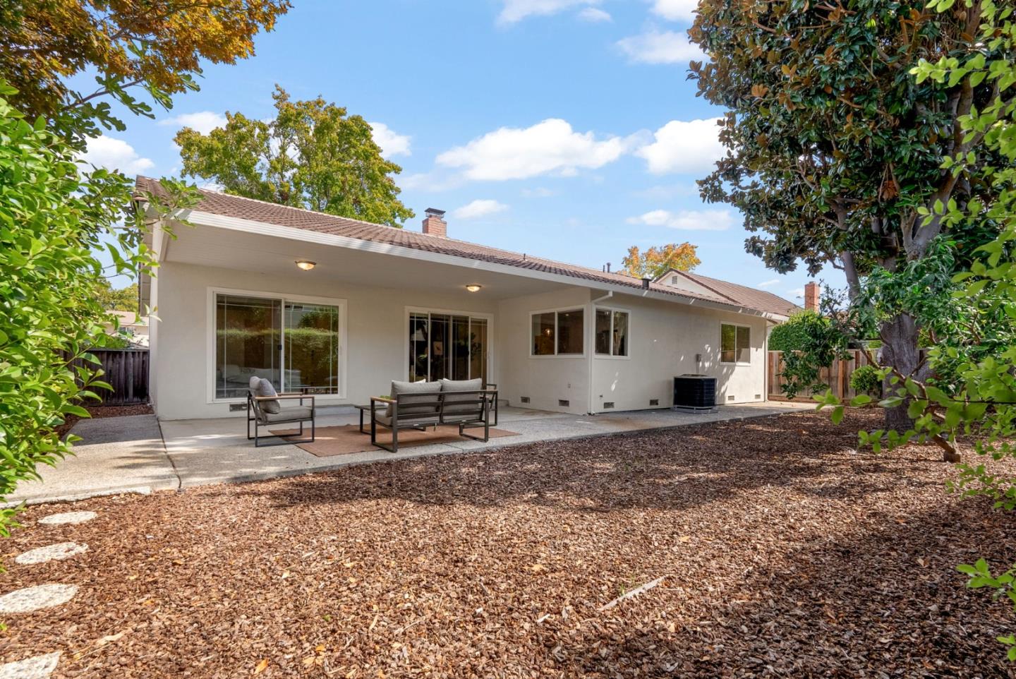 Detail Gallery Image 24 of 30 For 827 Poplar Ave, Sunnyvale,  CA 94086 - 3 Beds | 2 Baths
