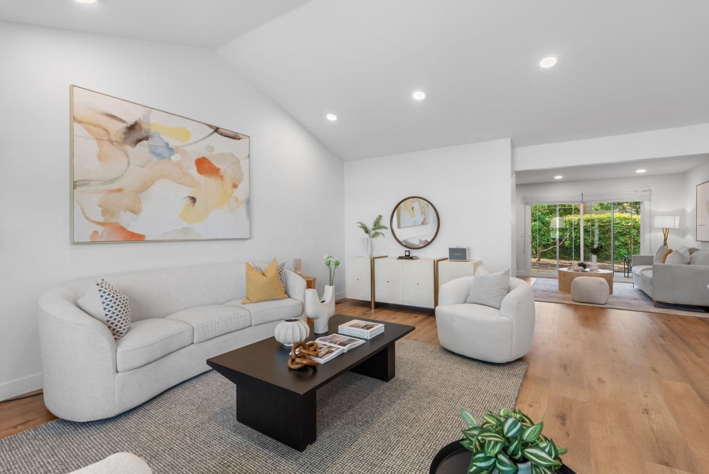 Detail Gallery Image 5 of 30 For 827 Poplar Ave, Sunnyvale,  CA 94086 - 3 Beds | 2 Baths