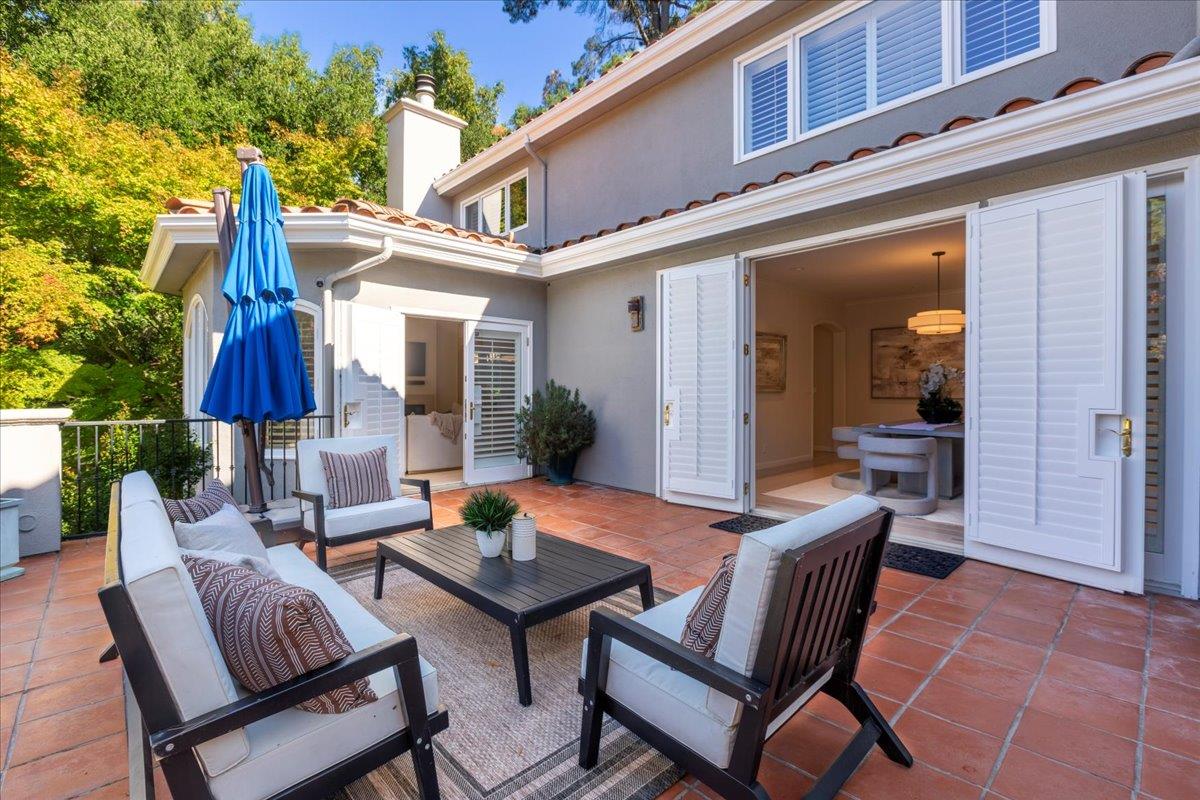 Detail Gallery Image 18 of 72 For 23525 Ravensbury Ave, Los Altos Hills,  CA 94024 - 4 Beds | 4/1 Baths