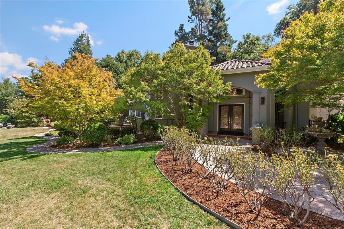 Detail Gallery Image 4 of 72 For 23525 Ravensbury Ave, Los Altos Hills,  CA 94024 - 4 Beds | 4/1 Baths