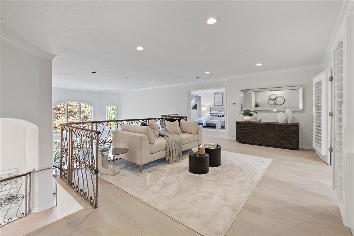 Detail Gallery Image 41 of 72 For 23525 Ravensbury Ave, Los Altos Hills,  CA 94024 - 4 Beds | 4/1 Baths