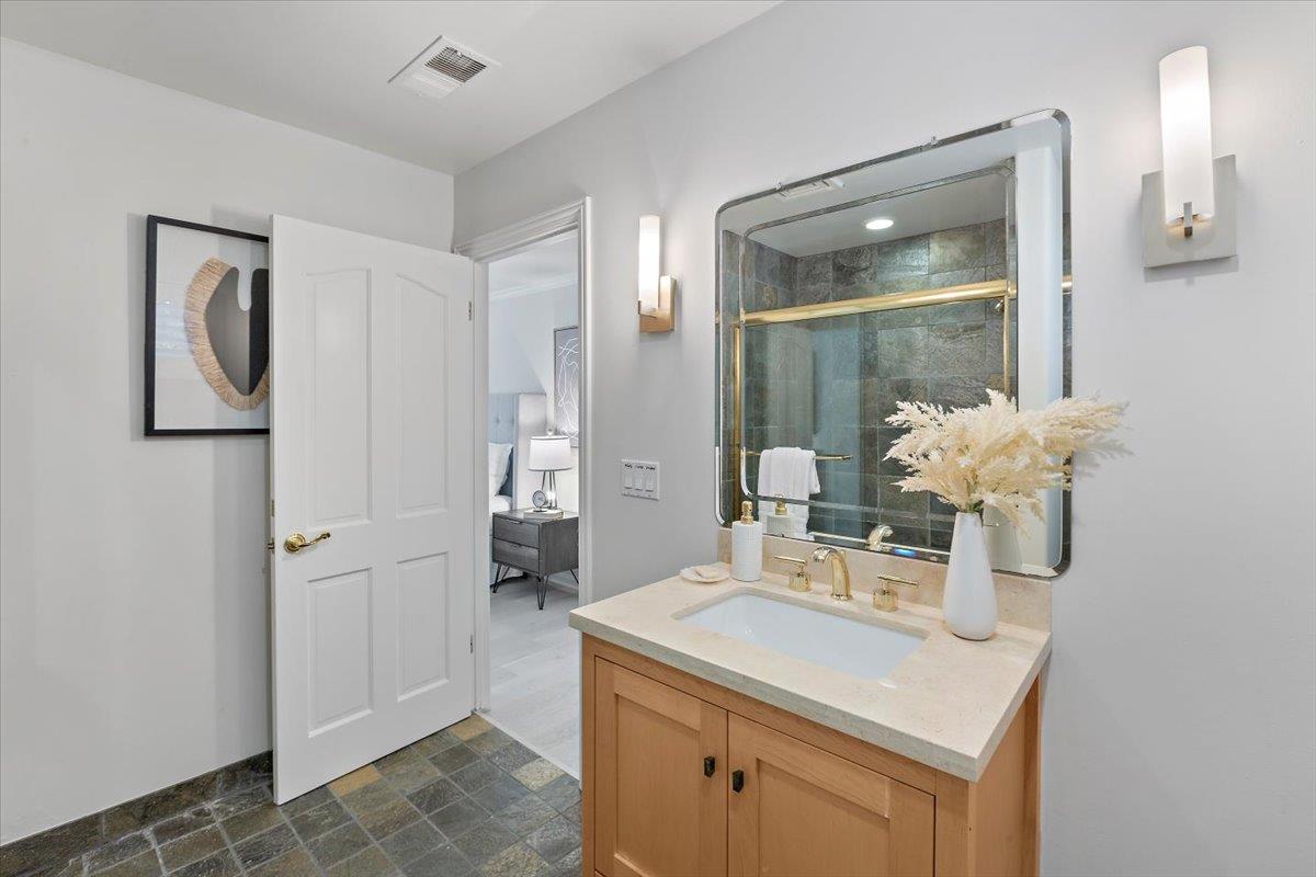 Detail Gallery Image 47 of 72 For 23525 Ravensbury Ave, Los Altos Hills,  CA 94024 - 4 Beds | 4/1 Baths