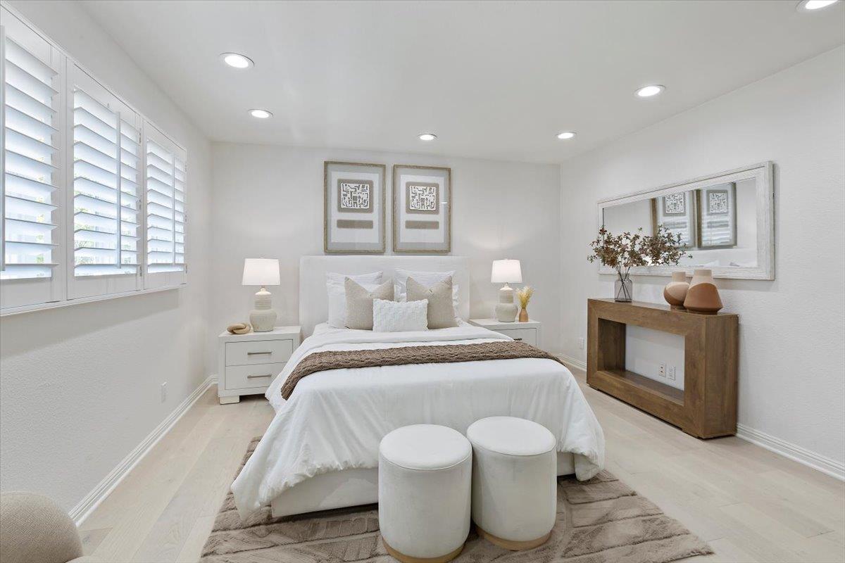 Detail Gallery Image 49 of 72 For 23525 Ravensbury Ave, Los Altos Hills,  CA 94024 - 4 Beds | 4/1 Baths