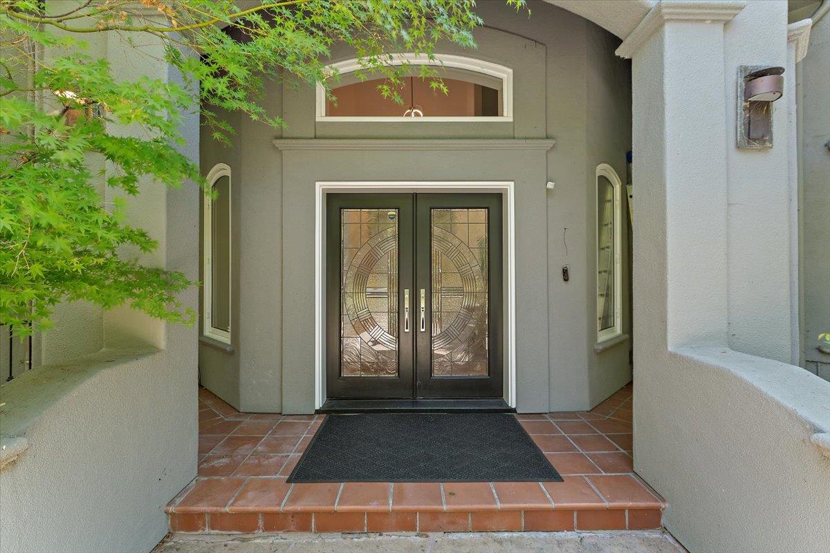 Detail Gallery Image 5 of 72 For 23525 Ravensbury Ave, Los Altos Hills,  CA 94024 - 4 Beds | 4/1 Baths