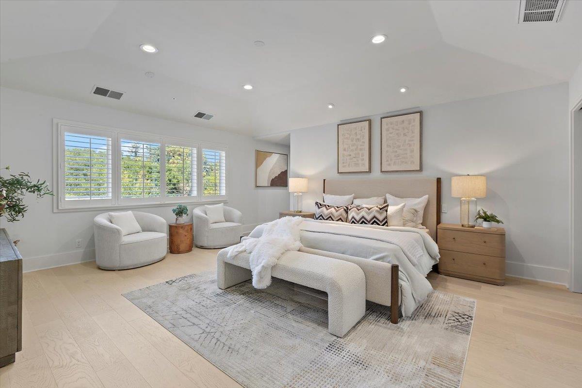Detail Gallery Image 51 of 72 For 23525 Ravensbury Ave, Los Altos Hills,  CA 94024 - 4 Beds | 4/1 Baths