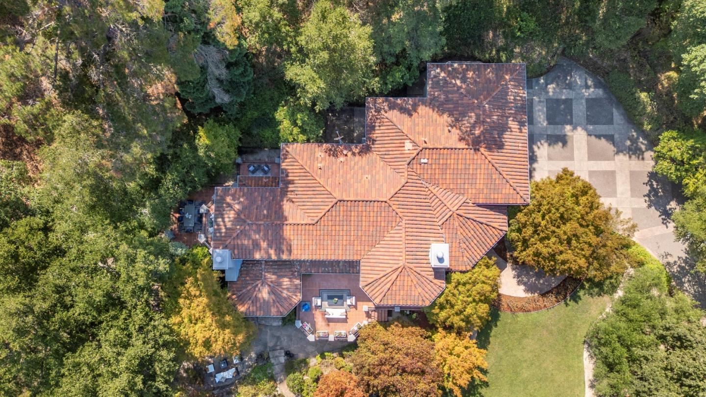 Detail Gallery Image 64 of 72 For 23525 Ravensbury Ave, Los Altos Hills,  CA 94024 - 4 Beds | 4/1 Baths