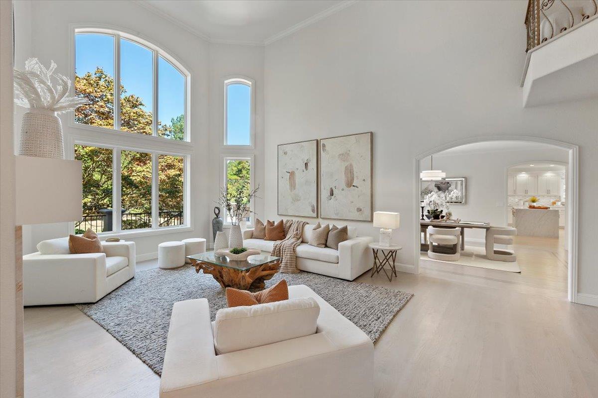 Detail Gallery Image 8 of 72 For 23525 Ravensbury Ave, Los Altos Hills,  CA 94024 - 4 Beds | 4/1 Baths