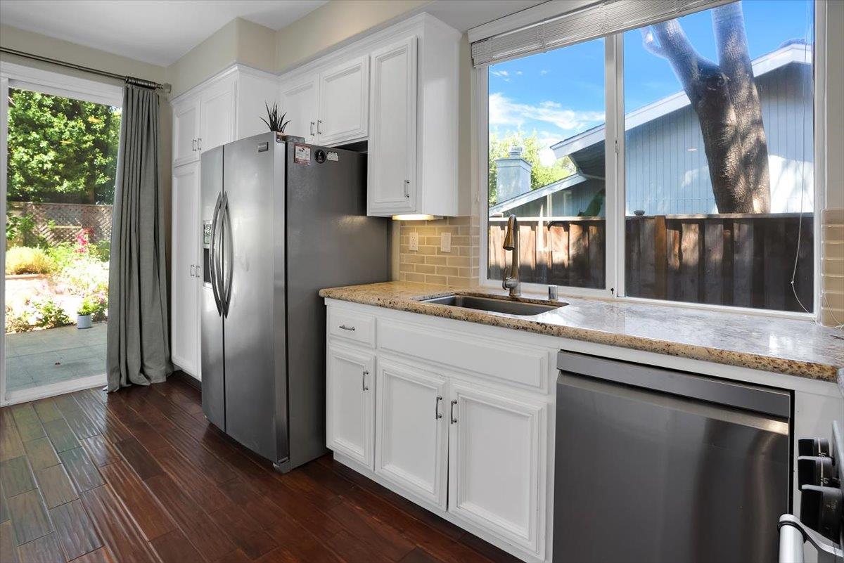Detail Gallery Image 16 of 47 For 18396 Mill Ct, Saratoga,  CA 95070 - 4 Beds | 2/1 Baths