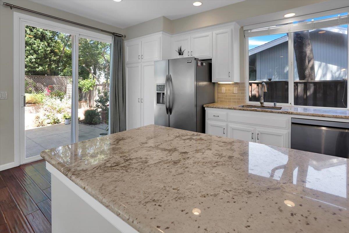 Detail Gallery Image 17 of 47 For 18396 Mill Ct, Saratoga,  CA 95070 - 4 Beds | 2/1 Baths