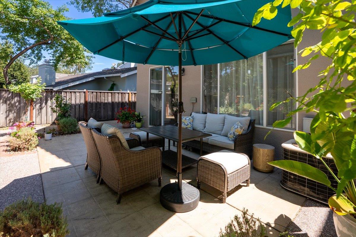 Detail Gallery Image 19 of 47 For 18396 Mill Ct, Saratoga,  CA 95070 - 4 Beds | 2/1 Baths