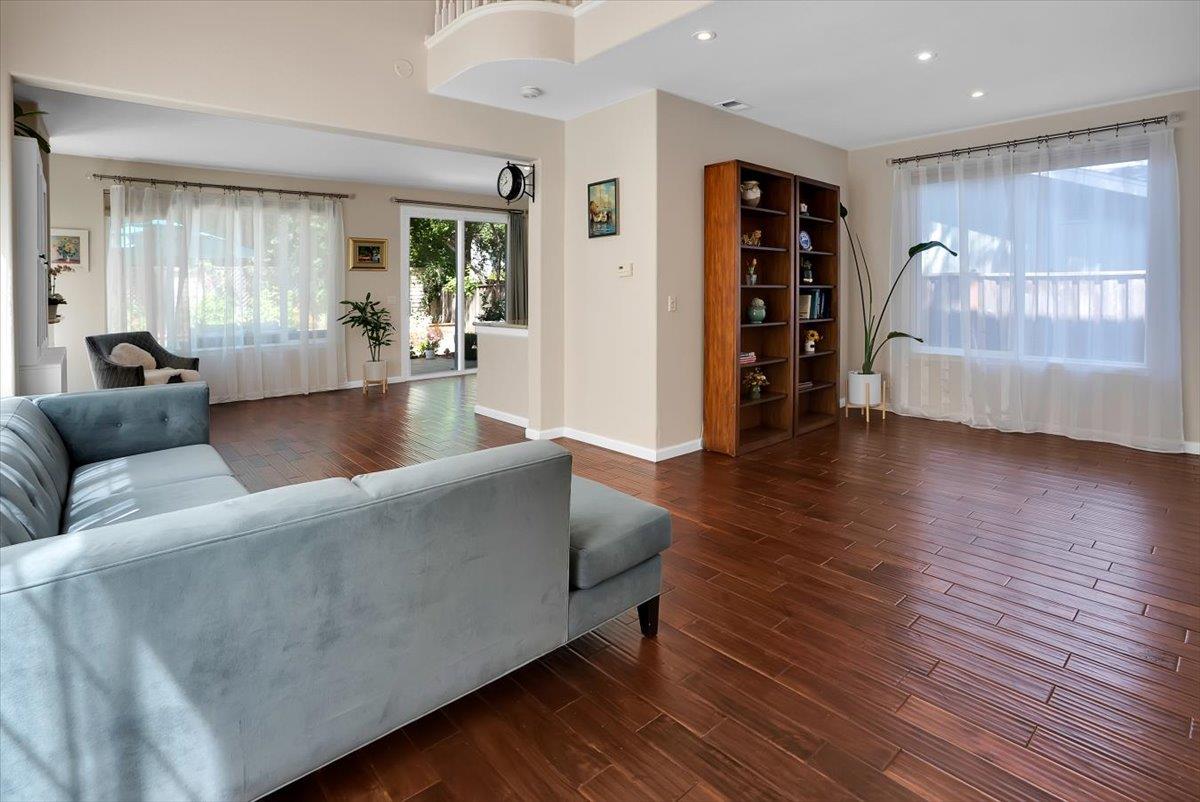Detail Gallery Image 5 of 47 For 18396 Mill Ct, Saratoga,  CA 95070 - 4 Beds | 2/1 Baths