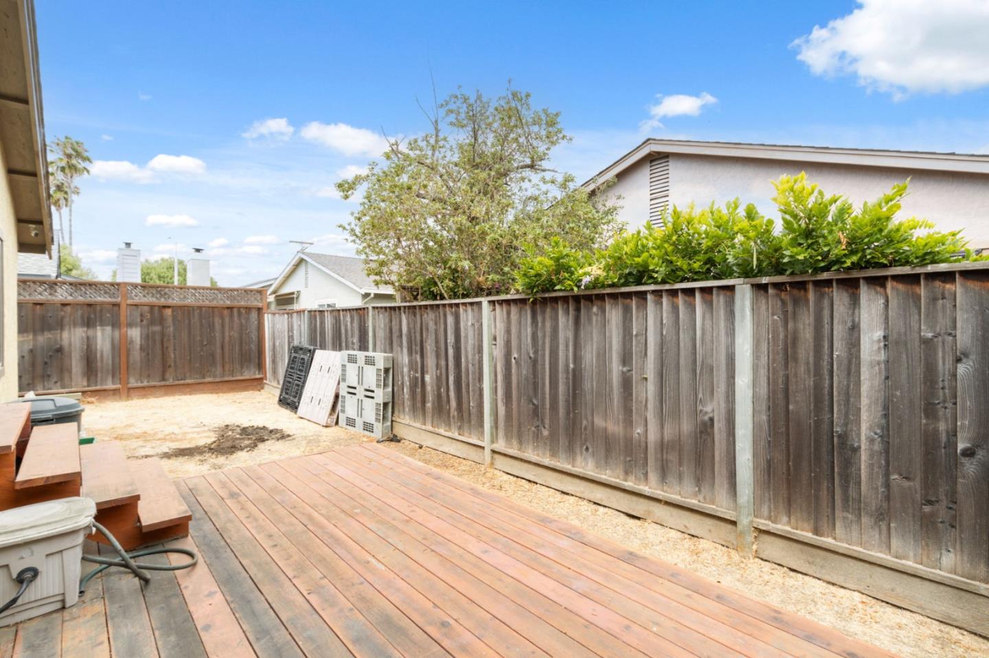 Detail Gallery Image 17 of 21 For 2141 Meadow View Pl, San Mateo,  CA 94401 - 2 Beds | 2 Baths