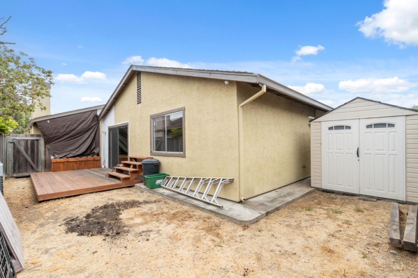 Detail Gallery Image 19 of 21 For 2141 Meadow View Pl, San Mateo,  CA 94401 - 2 Beds | 2 Baths