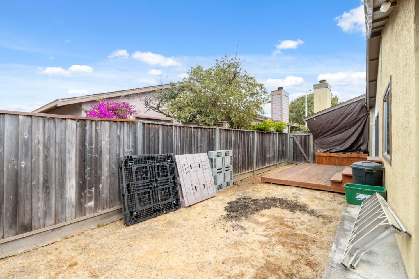 Detail Gallery Image 20 of 21 For 2141 Meadow View Pl, San Mateo,  CA 94401 - 2 Beds | 2 Baths