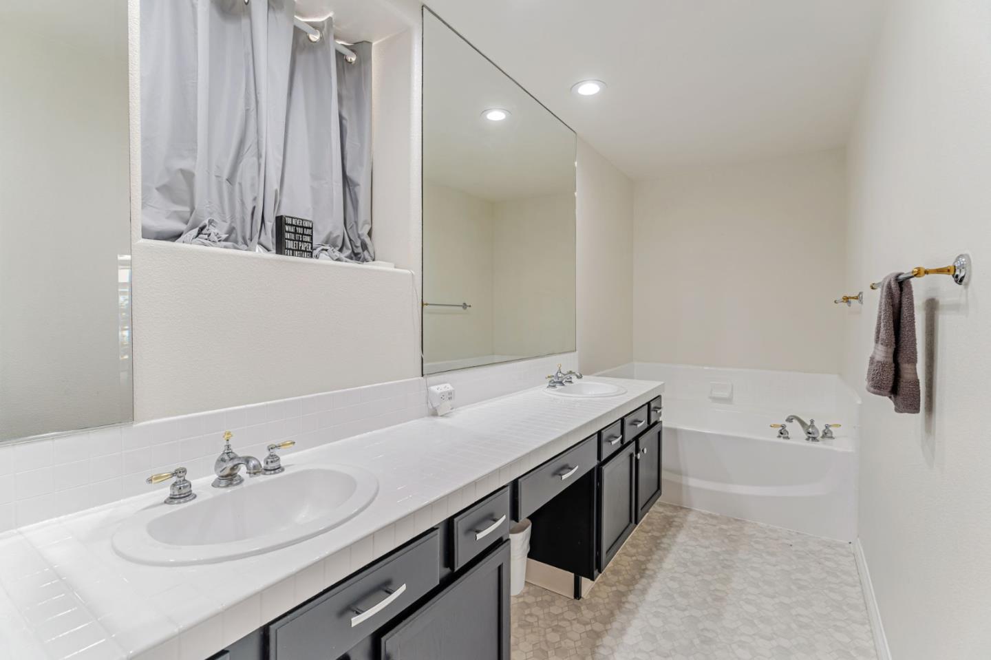Detail Gallery Image 19 of 39 For 144 S 3rd St #132,  San Jose,  CA 95112 - 2 Beds | 2/1 Baths