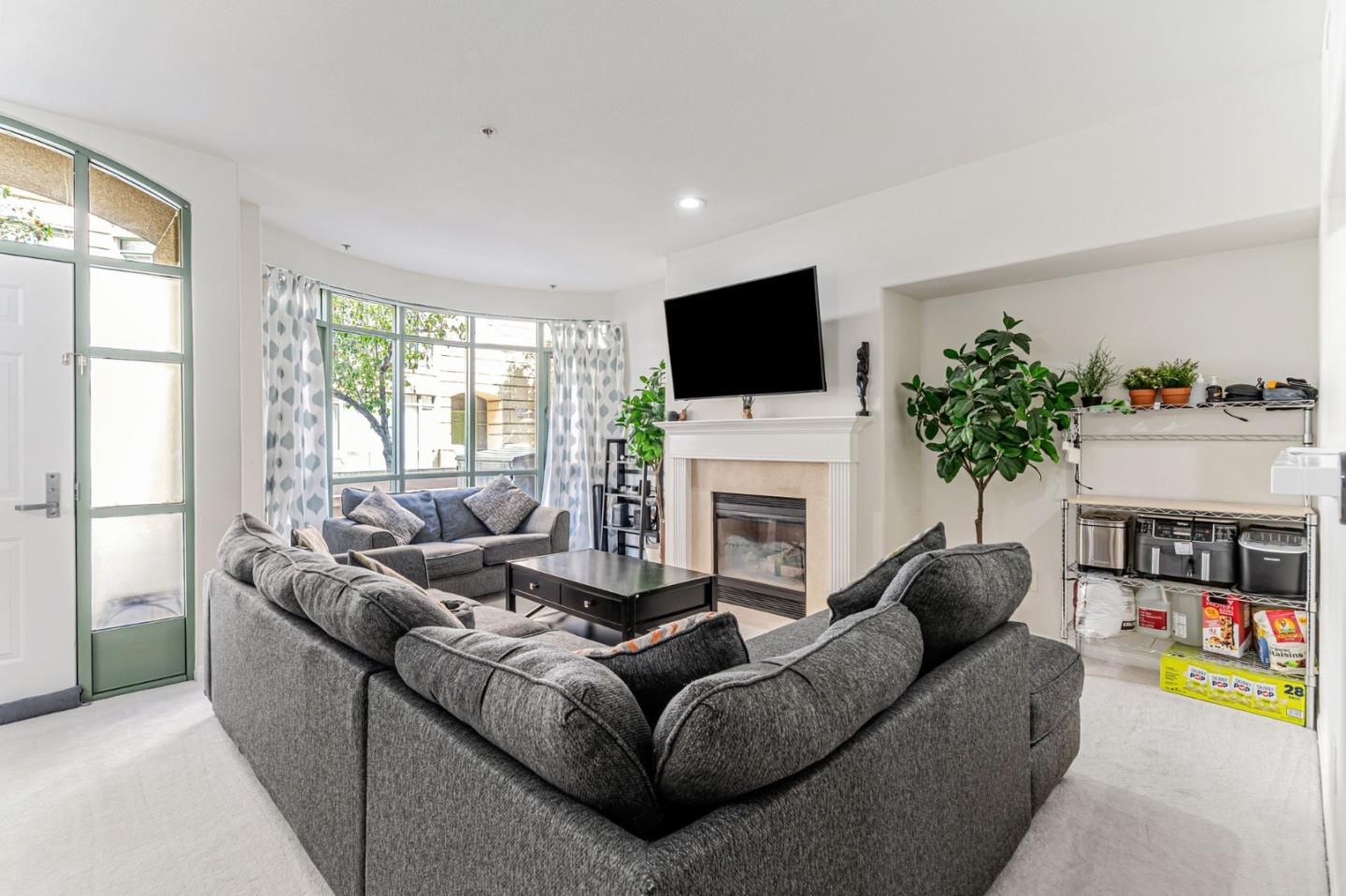 Detail Gallery Image 3 of 39 For 144 S 3rd St #132,  San Jose,  CA 95112 - 2 Beds | 2/1 Baths