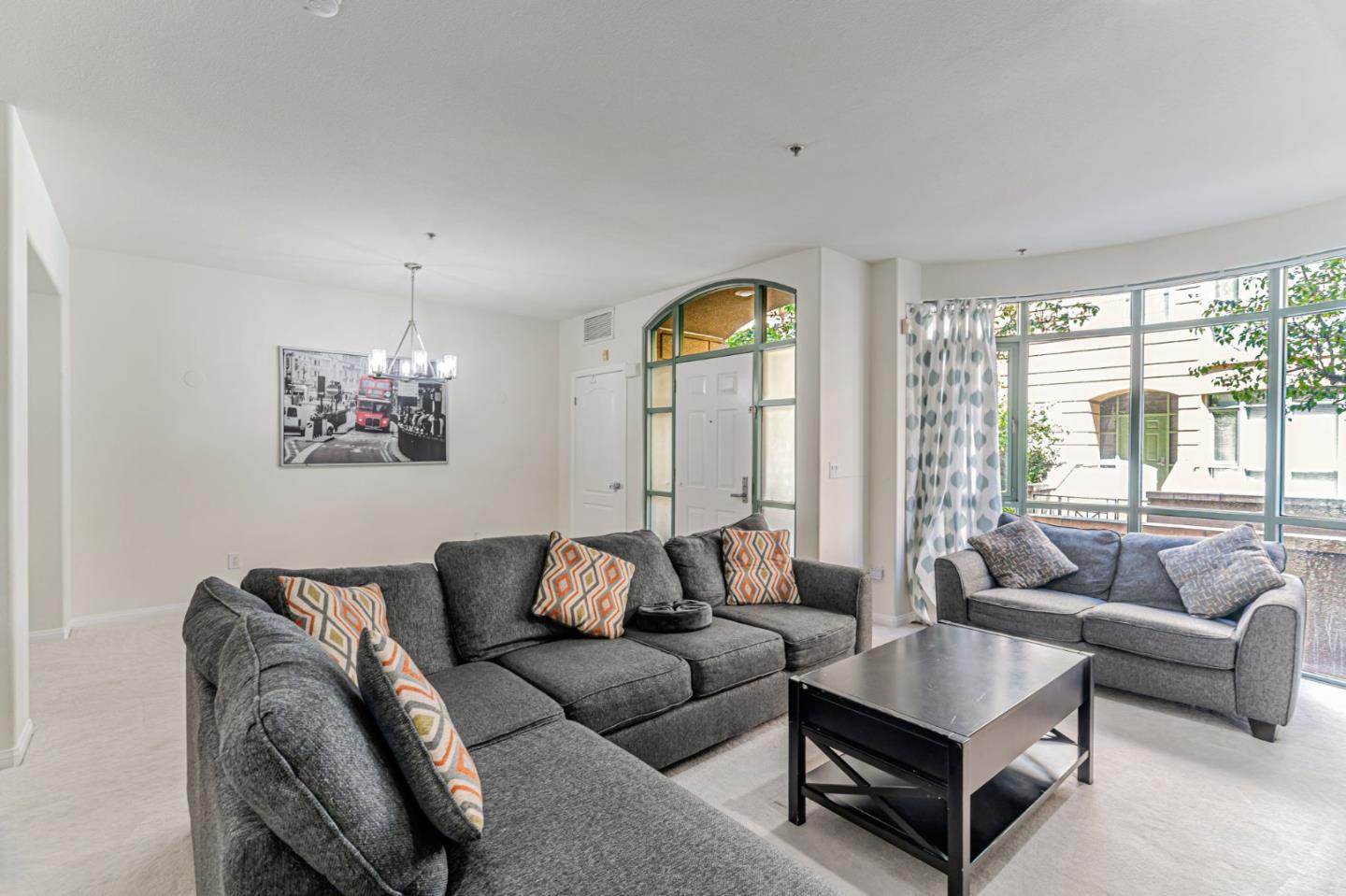 Detail Gallery Image 4 of 39 For 144 S 3rd St #132,  San Jose,  CA 95112 - 2 Beds | 2/1 Baths
