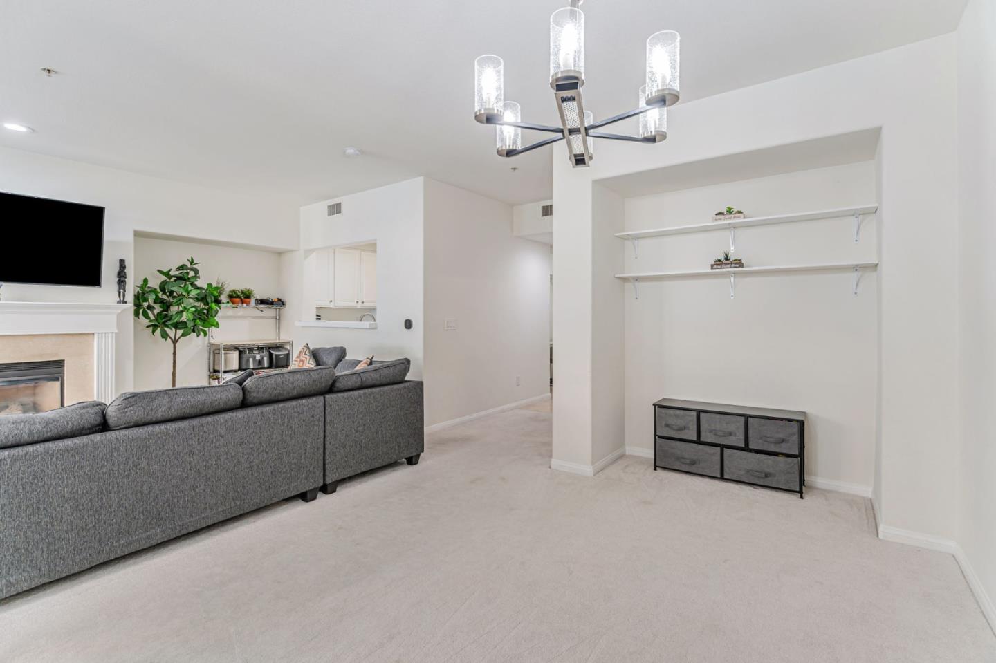 Detail Gallery Image 7 of 39 For 144 S 3rd St #132,  San Jose,  CA 95112 - 2 Beds | 2/1 Baths