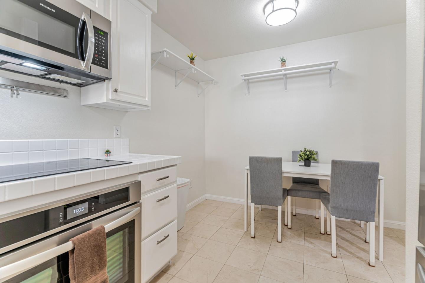 Detail Gallery Image 9 of 39 For 144 S 3rd St #132,  San Jose,  CA 95112 - 2 Beds | 2/1 Baths