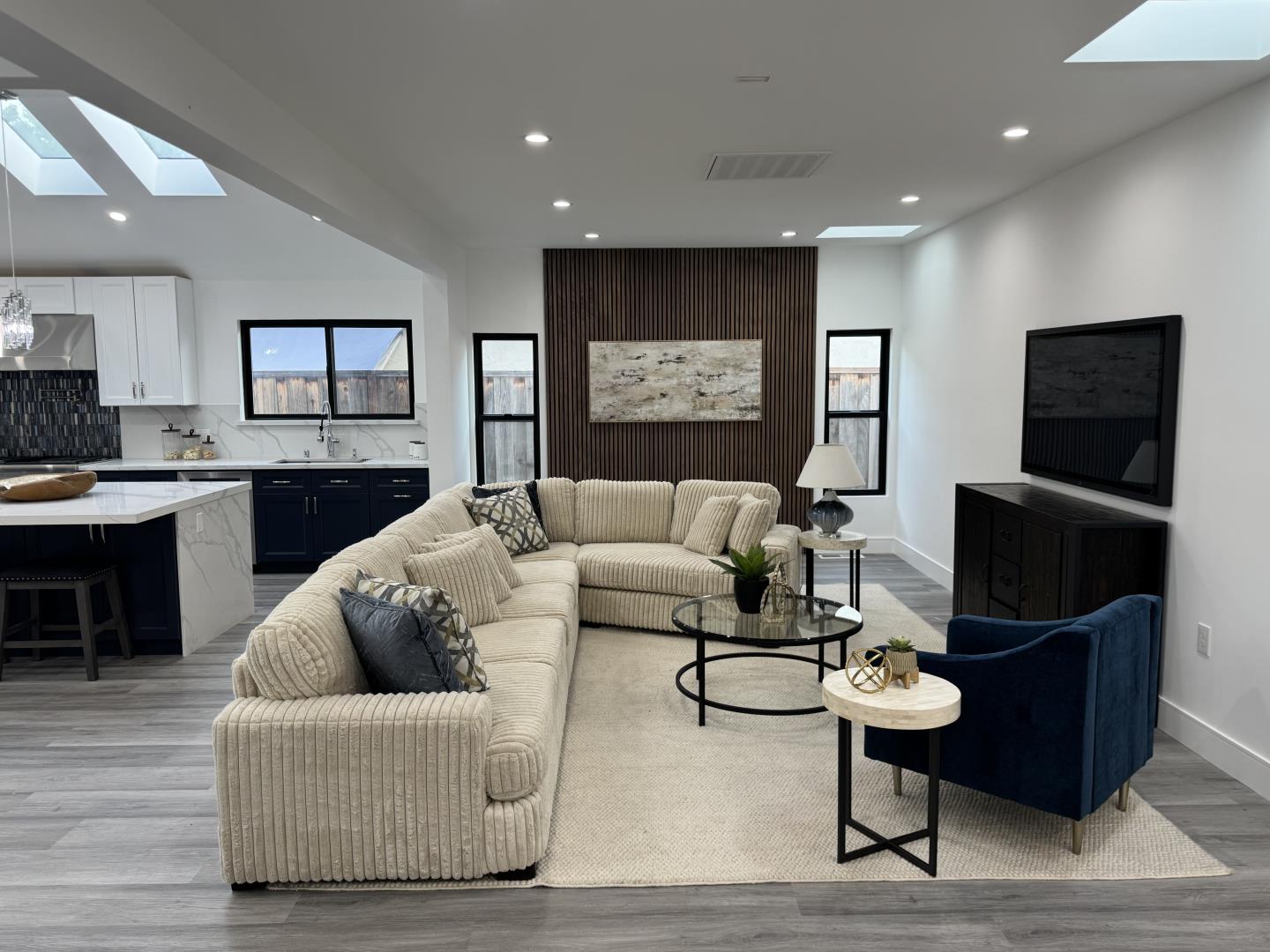 Detail Gallery Image 12 of 55 For 3211 Pentland Ct, San Jose,  CA 95148 - 3 Beds | 3 Baths