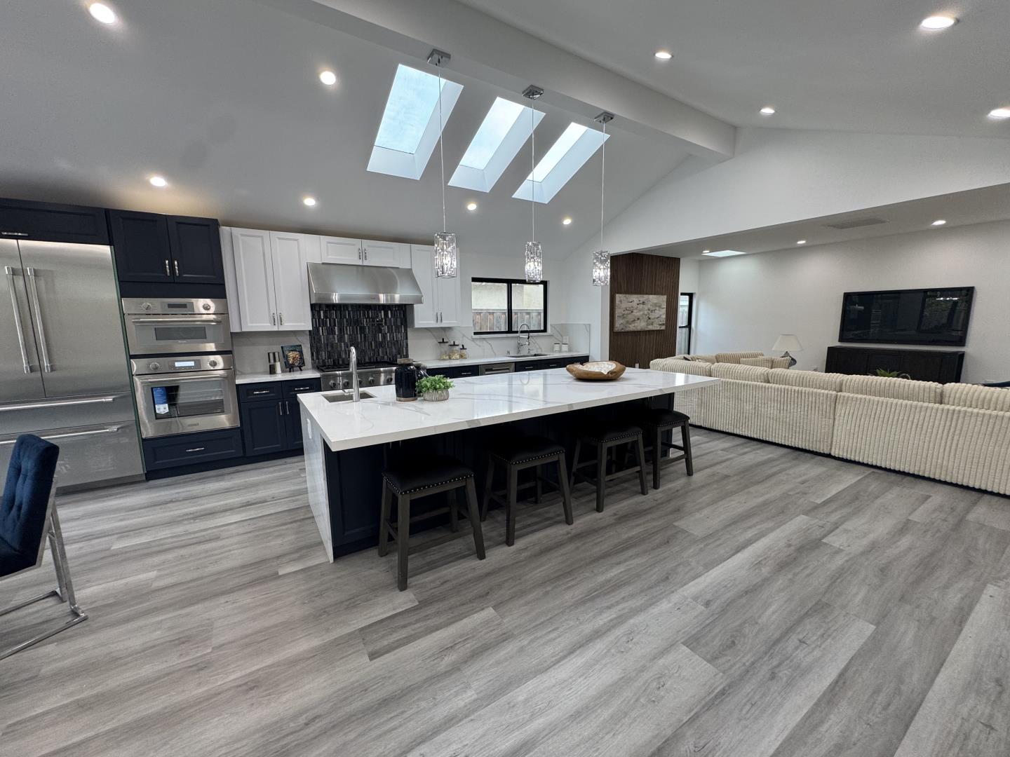 Detail Gallery Image 16 of 55 For 3211 Pentland Ct, San Jose,  CA 95148 - 3 Beds | 3 Baths