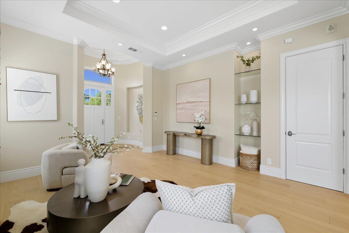 Detail Gallery Image 10 of 45 For 10860 Johnson Ave, Cupertino,  CA 95014 - 4 Beds | 3/1 Baths