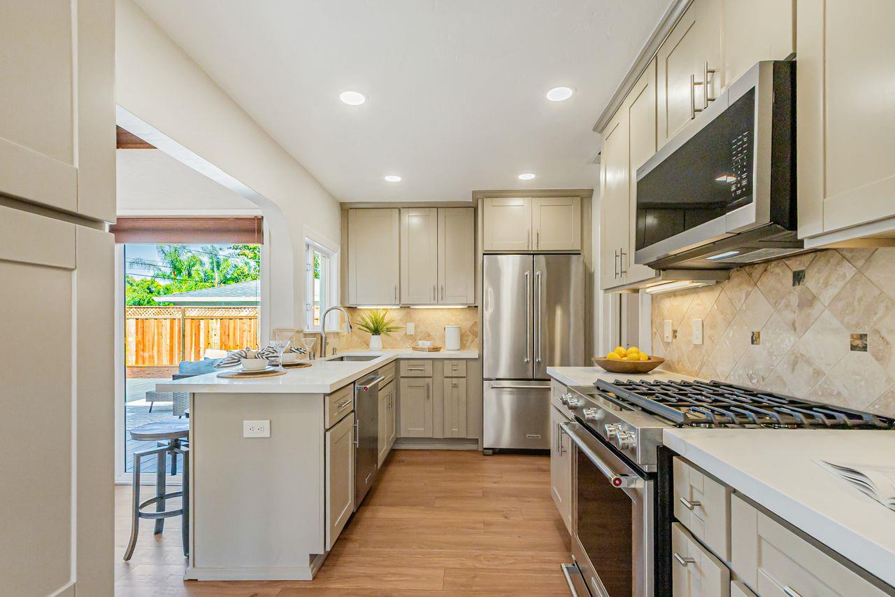 Detail Gallery Image 15 of 55 For 2183 Cherrystone Dr, San Jose,  CA 95128 - 4 Beds | 2 Baths