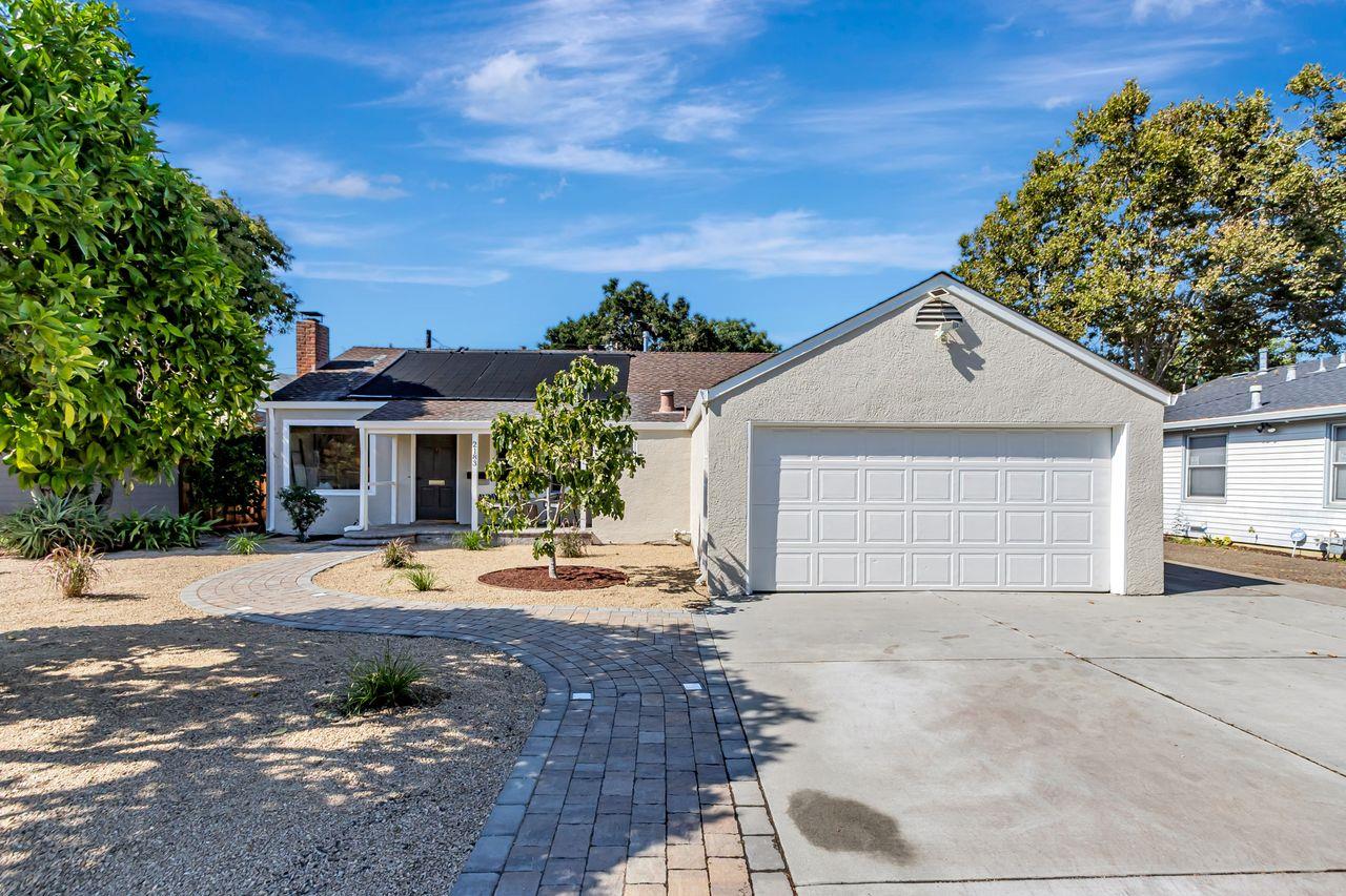 Detail Gallery Image 2 of 55 For 2183 Cherrystone Dr, San Jose,  CA 95128 - 4 Beds | 2 Baths