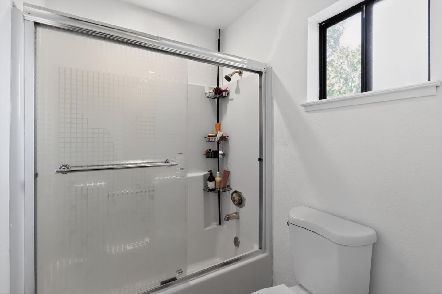 Detail Gallery Image 16 of 20 For 2352 Leptis Cir, Morgan Hill,  CA 95037 - 3 Beds | 2/1 Baths