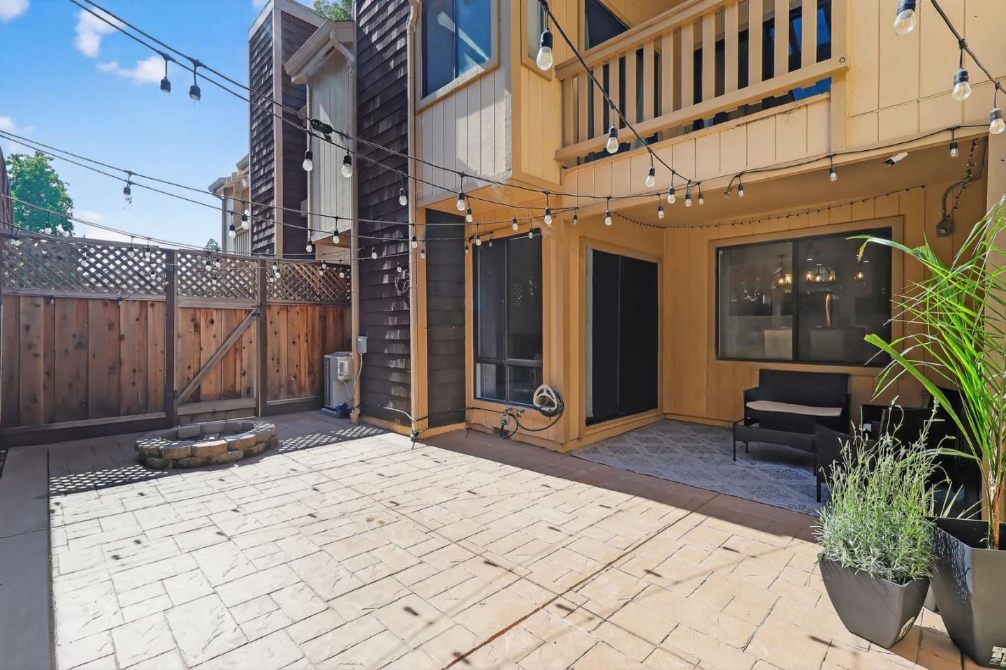 Detail Gallery Image 18 of 20 For 2352 Leptis Cir, Morgan Hill,  CA 95037 - 3 Beds | 2/1 Baths