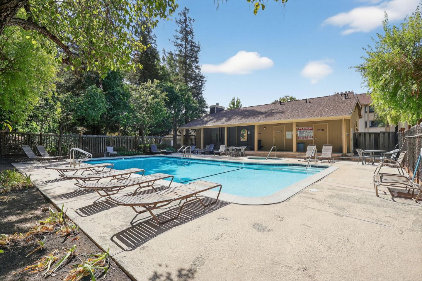 Detail Gallery Image 19 of 20 For 2352 Leptis Cir, Morgan Hill,  CA 95037 - 3 Beds | 2/1 Baths