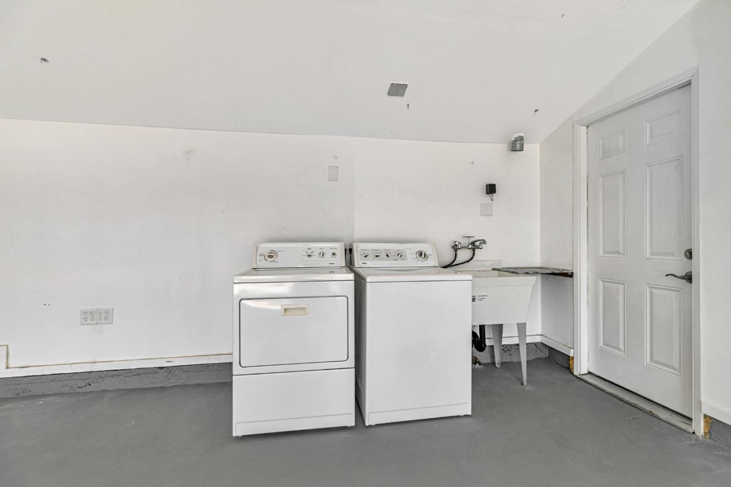 Detail Gallery Image 28 of 37 For 1398 Garrans Dr, San Jose,  CA 95130 - 3 Beds | 2 Baths