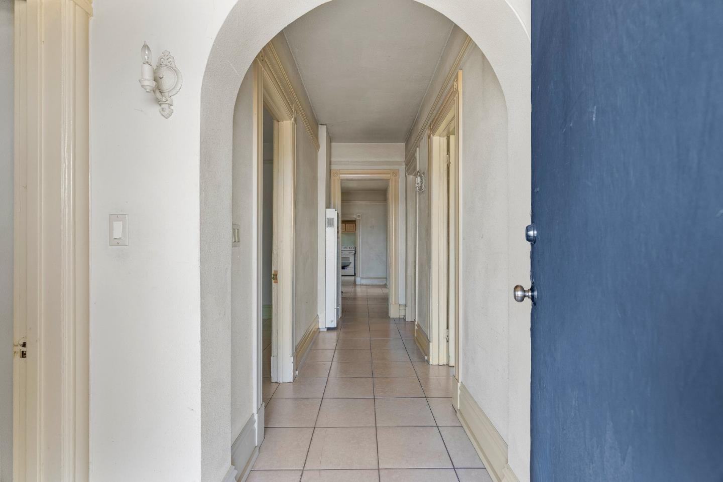 Detail Gallery Image 4 of 49 For 20-22 Hitchcock Rd, Salinas,  CA 93908 - – Beds | – Baths