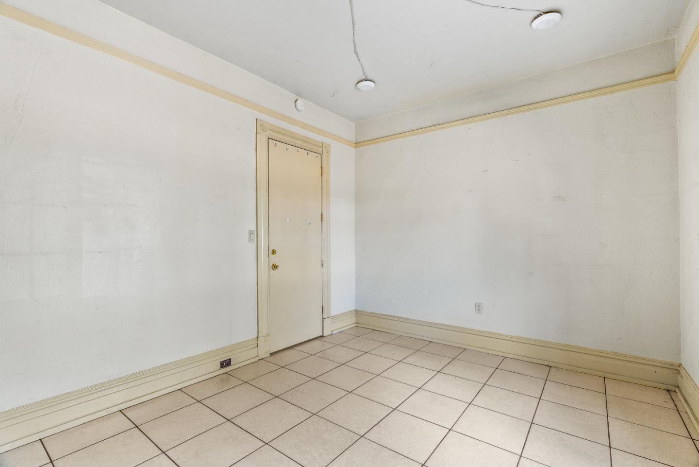 Detail Gallery Image 7 of 49 For 20-22 Hitchcock Rd, Salinas,  CA 93908 - – Beds | – Baths