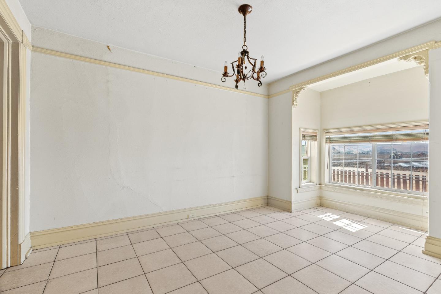 Detail Gallery Image 8 of 49 For 20-22 Hitchcock Rd, Salinas,  CA 93908 - – Beds | – Baths