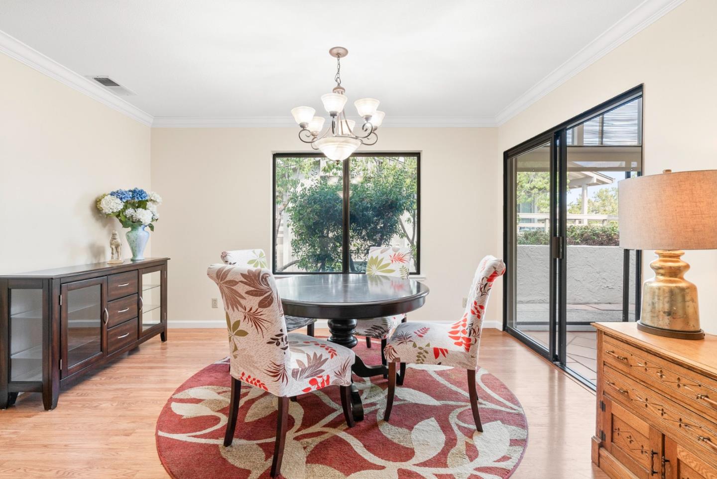 Detail Gallery Image 11 of 37 For 8449 Traminer Ct, San Jose,  CA 95135 - 2 Beds | 2 Baths