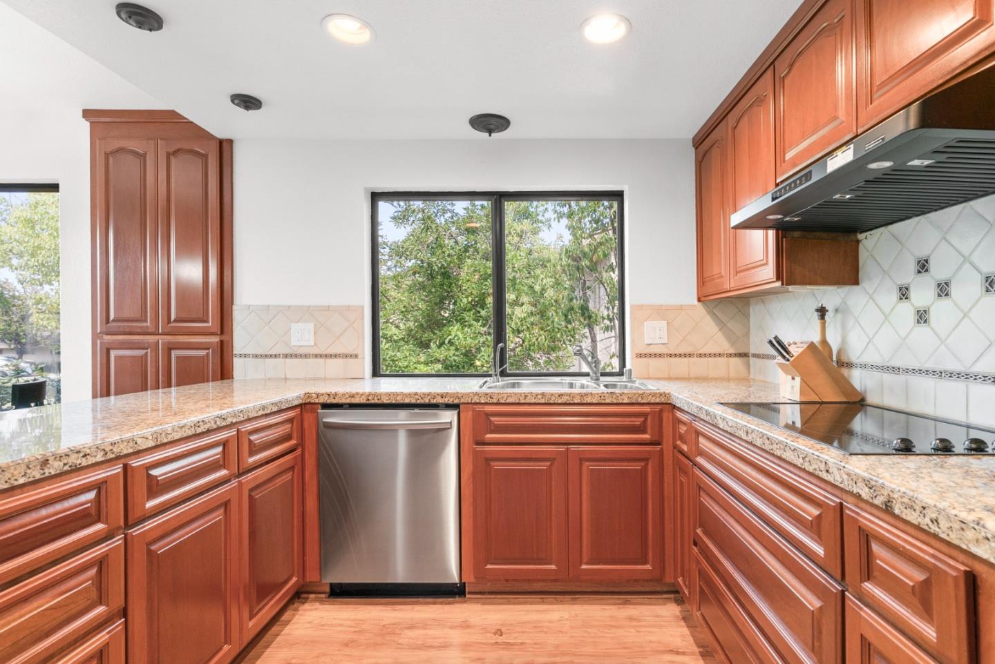 Detail Gallery Image 17 of 37 For 8449 Traminer Ct, San Jose,  CA 95135 - 2 Beds | 2 Baths